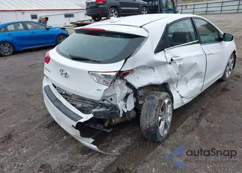 2013 Hyundai Elantra Gt z USA, uszkodzony, nr VIN KMHD35LE7DU138335